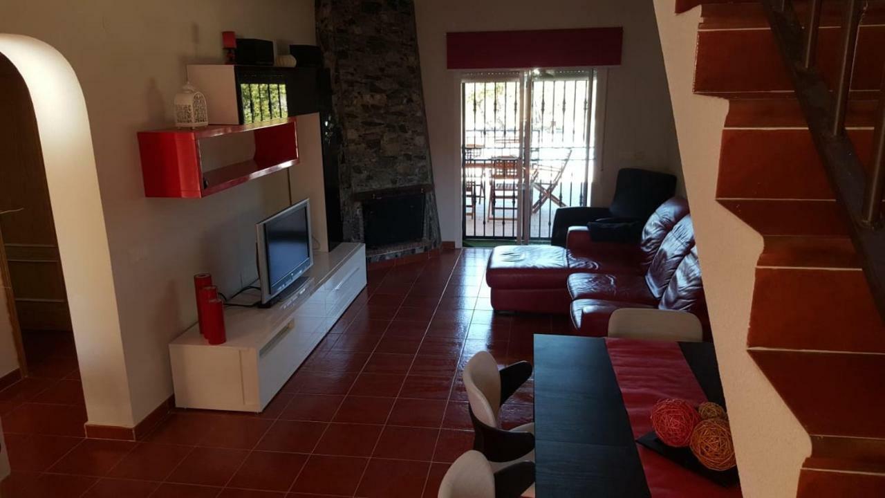 La Triqueta Villa Zarzuela del Monte Exterior photo